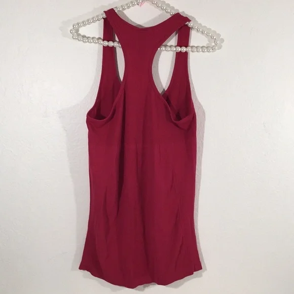 Fabletics Oula Seamless Tank Medium Cranberry - Picture 3 of 6